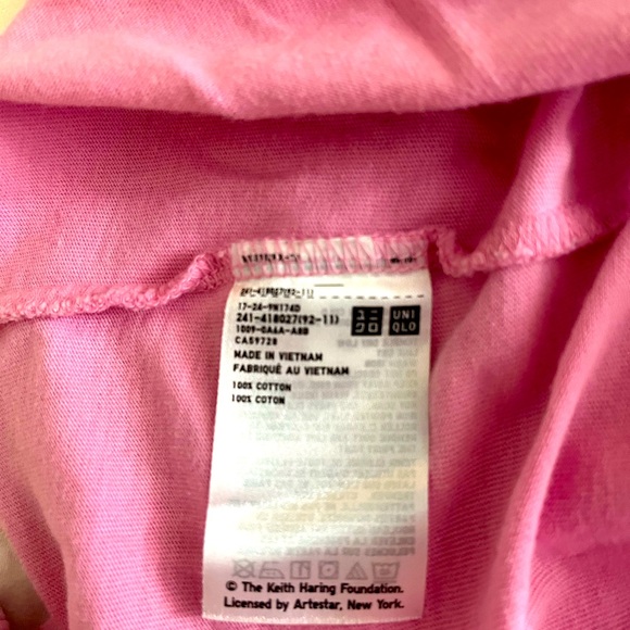 Women’s Large Uniqlo Keith Haring short-sleeve tee with velvet design - Picture 4 of 4